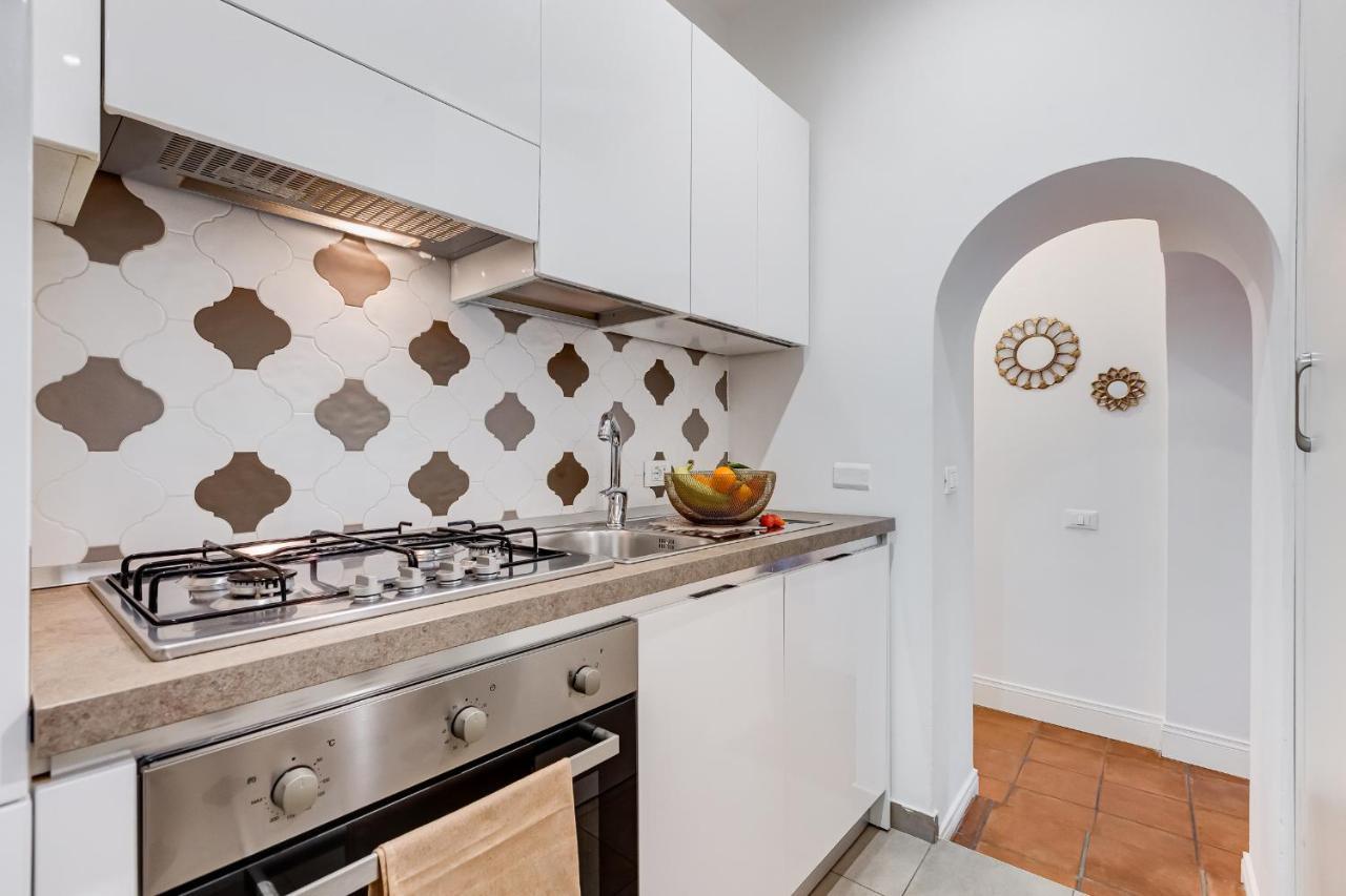 Campo Dei Fiori Royal Orchid Apartment Rome Exterior photo