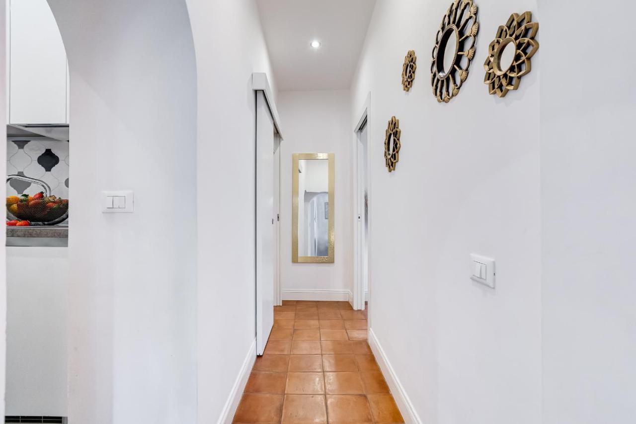 Campo Dei Fiori Royal Orchid Apartment Rome Exterior photo